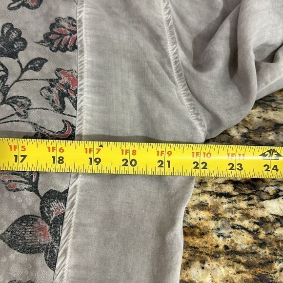 Angels Never Die Cotton Blend Gray Floral Print 3/4 Sleeve Tunic Top Size XL - Picture 7 of 10